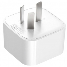 公牛（BULL）GN-L01CE 国标转英标 电源旅行转换器插座/转换插头 国内使用